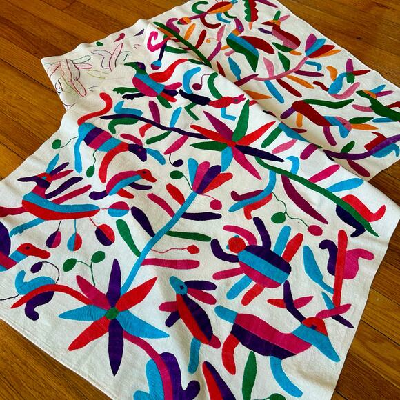 Handmade Mexican Otomi Embroidery Panel - Multicolor Animals & Flora on Cotton - Picture 6 of 9